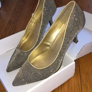 Glitter Pointed Shoes